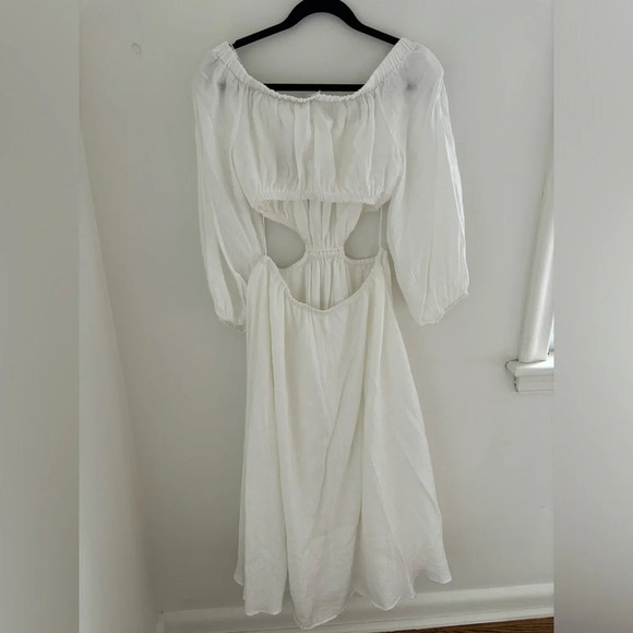 Revolve ASTR White Off the Shoulder Cassian Dress NWT - Picture 8 of 8